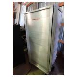 Hiendl Holding Cabinet