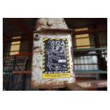 512A Manual Material Lift