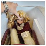 Welden Museum Of Fine Collectibles