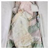Court Of Dolls Porcelain Elizabeth & Betsy 902/5000