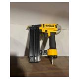 DEWALT 18-Gauge Pneumatic Brad Nailer Customer Returns See Pictures