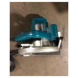 Makita 7-1/4 in. 15 Amp Corded Circular Saw with Dust Port 2 LED Lights 24T Carbide Blade Customer Returns See Pictures
