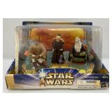 Vintage STAR WARS Saga Jedi High Council (NIB)