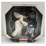 Hasbro Disney STAR WARS "Forces Of Destiny" Princess Leia & R2D2 Platinum Edition (NIB)
