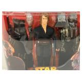 2005 STAR WARS "Revenge Of The Sith" Ultimate Villain 12" DARTH VADER (NIB)