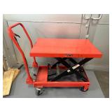 IRONTON 1000 LB Hydraulic Table
