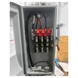 GE Safety Switch TG4324 Model 9 with Siemens Fusible General Duty Safety Switch GF323N