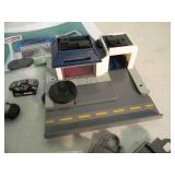 ORIGINAL! - VINTAGE 1992 Micro Machines Street Corners City Motors Showroom Playset Galoob - GREAT SET! - SEE PICTURES!