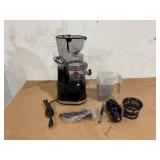 Aeitto Cold Press Juicer, Juicer Machines with 3.3" Large Feed Chute