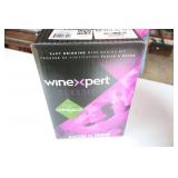 Wine Expert Classic-Master Vintner Tropical Bliss Strawberry Wine Recipe Kit
