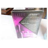 Wine Expert Classic-Master Vintner Tropical Bliss Strawberry Wine Recipe Kit