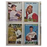 Lot of 20 Topps 1967 Vintage Baseball Cards