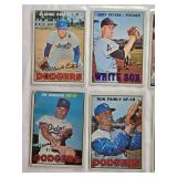 Lot of 20 Topps 1967 Vintage Baseball Cards