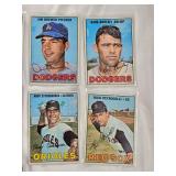 Lot of 20 Topps 1967 Vintage Baseball Cards