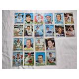 Lot of 20 Topps 1967 Vintage Baseball Cards