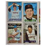 Lot of 20 Topps 1967 Vintage Baseball Cards