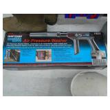 Siphon sandblaster container & boots. As shown.