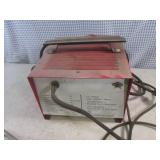 (CSB) Welder - Powers On - See Phot...