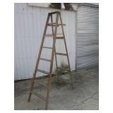 (FD) Vintage 8 Ft Wood Ladder...