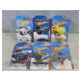 (EC1) Assorted Hot Wheels in Packag...