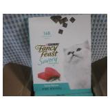 (CS) 10 Boxes of Tuna Flavor Cat Tr...