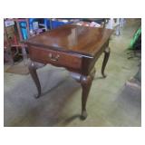 (FRNT) Wood End Table with Drawer 2...