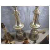 (BR3) Assorted Vintage Lamps and Sh...