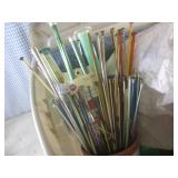 (BR1) Tote with Lid of Craft - Yarn...