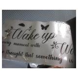 (F-0) Tote of Home Decor / Housewar...