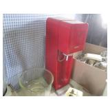 (F-1) Assorted Kitchen Accessories ...