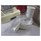 (F-1) Assorted Kitchen Accessories ...