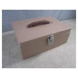 (CS) Metal Cash Box...