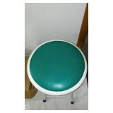 4- Piece Pier One Decorations And More.