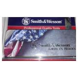 Smith And Wesson Heros Knife  NEW.
