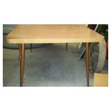 MCM Table With Leaves (2)