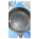 Wagner Ware Cast Skillet (2)