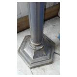 Street Lamp Style Light.