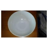 Vintage Pyrex Bowls (4)