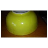 Vintage Pyrex Bowls (4)