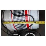 Versa-Vac. 5 Gallon Indoor/Outdoor.