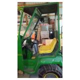 John Deere 318 Lawn and Garden Tractor with Cab.