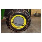 John Deere 318 Lawn and Garden Tractor with Cab.