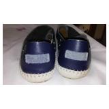 Athletic Works Memory Foam and Casual Leather Shoes (2).