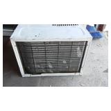 Signature 2000 Window AC unit, 10,000 BTU.