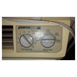 Signature 2000 Window AC unit, 5,000 BTU.