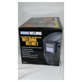 NEW Chicago Electric Welding Helmet.  Auto Darkening  NEW.