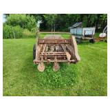Model 17 Maneur Spreader