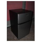 Whirlpool 3.1cu ft Refrigerator