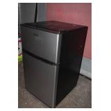 Whirlpool 3.1cu ft Refrigerator