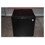 Kenmore 1.7cu ft Refrigerator